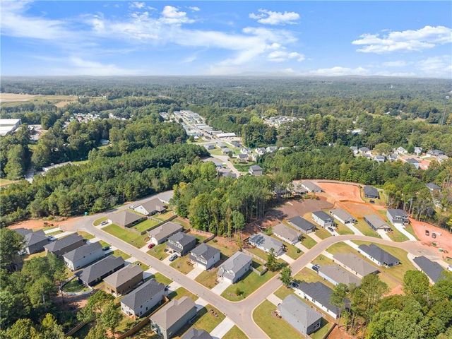 245 Magnolia Villas Dr., Cornelia, GA 30531