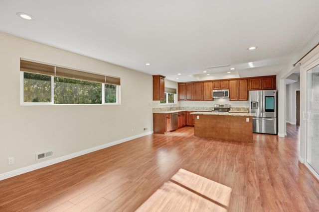 1540 Gregory Way, Carmichael, CA 95608