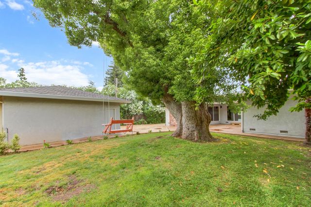 1540 Gregory Way, Carmichael, CA 95608