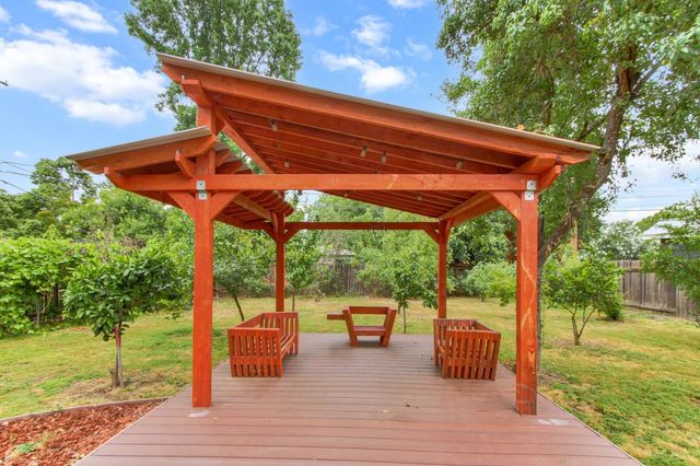 1540 Gregory Way, Carmichael, CA 95608