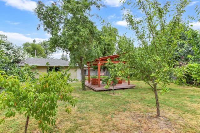 1540 Gregory Way, Carmichael, CA 95608