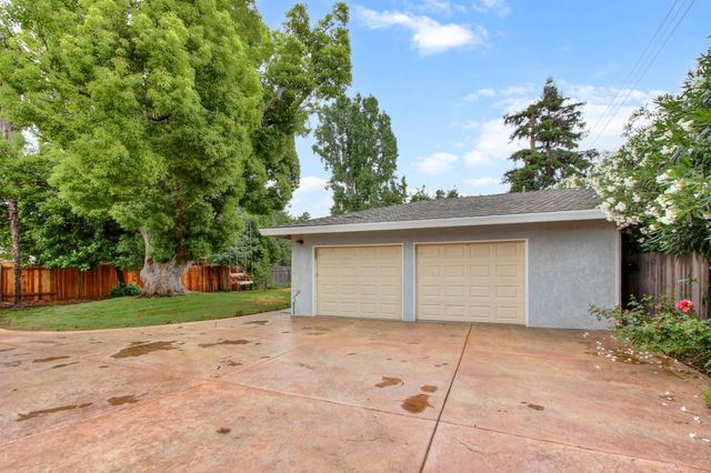 1540 Gregory Way, Carmichael, CA 95608