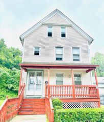425 Taylor St, Springfield, MA 01105