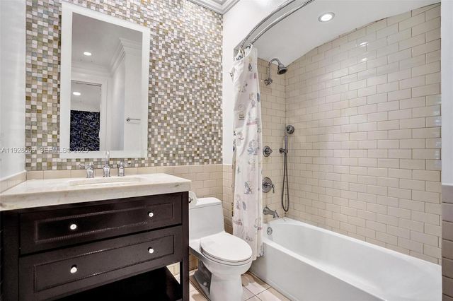 1281 Banyan Road, Boca Raton, FL 33432