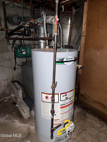 1 Van Dyke Road, Bethlehem, NY 12054