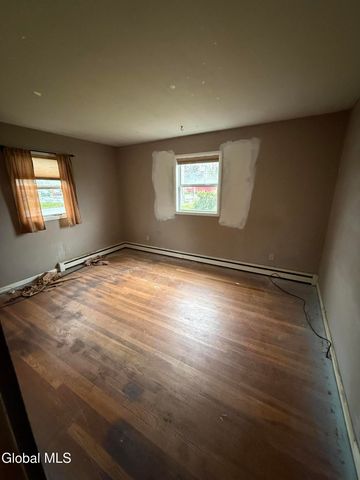 1 Van Dyke Road, Bethlehem, NY 12054