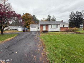 1 Van Dyke Road, Bethlehem, NY 12054