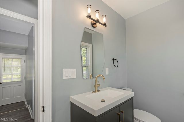 1259 Hereford Road, Cleveland Heights, OH 44118