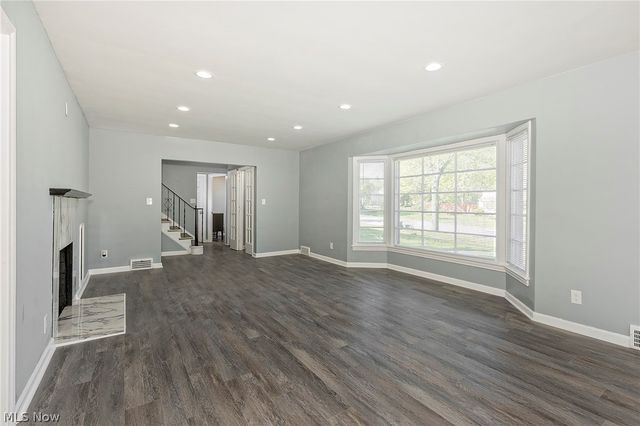 1259 Hereford Road, Cleveland Heights, OH 44118