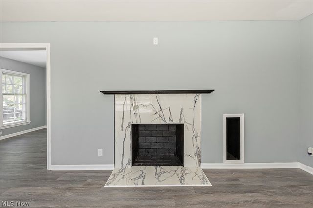 1259 Hereford Road, Cleveland Heights, OH 44118
