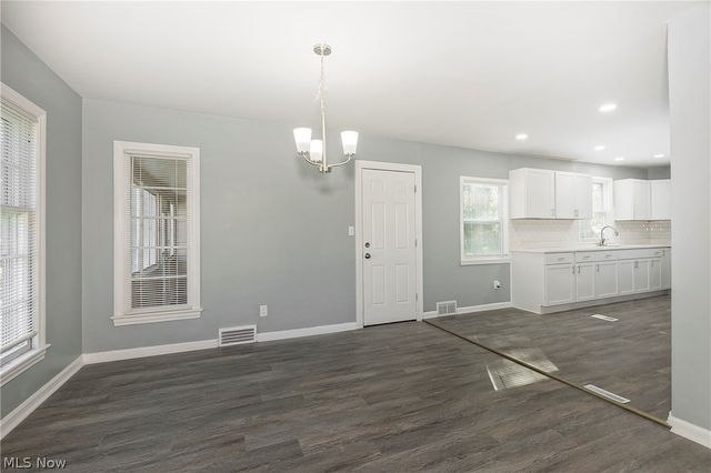 1259 Hereford Road, Cleveland Heights, OH 44118
