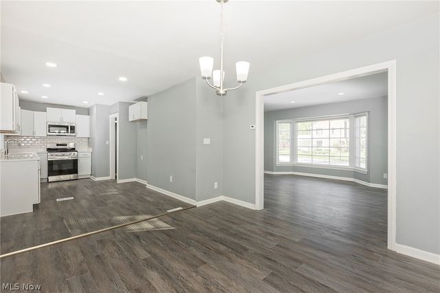 1259 Hereford Road, Cleveland Heights, OH 44118