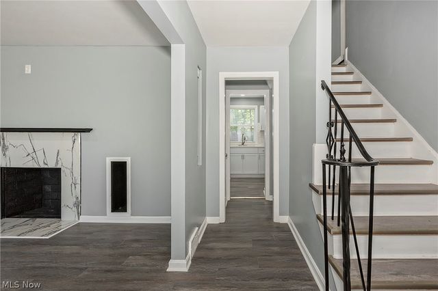 1259 Hereford Road, Cleveland Heights, OH 44118