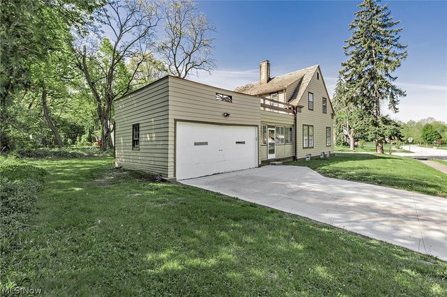 1259 Hereford Road, Cleveland Heights, OH 44118