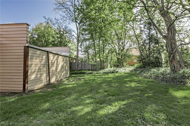 1259 Hereford Road, Cleveland Heights, OH 44118