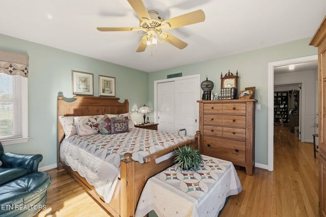 400 Eagle Bend Lane, Clinton, TN 37716