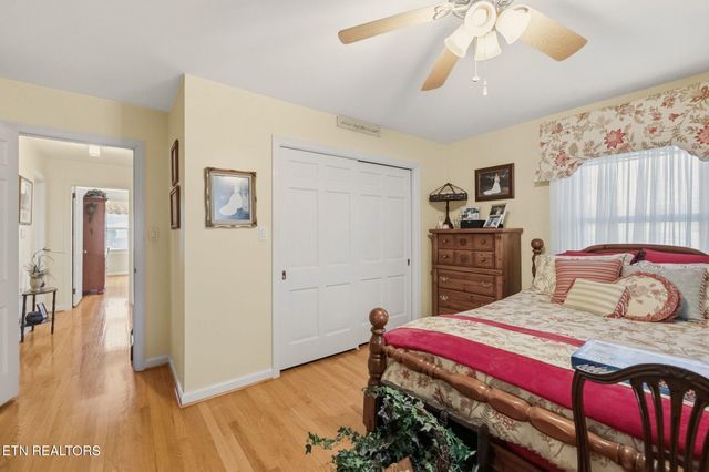 400 Eagle Bend Lane, Clinton, TN 37716