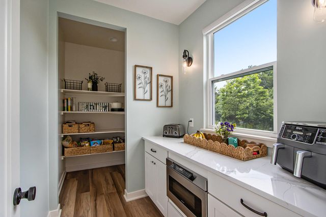 6520 E Hidden Lake Circle, Richland Twp, MI 49083