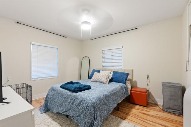 412 W Croslin ST, Austin, TX 78752