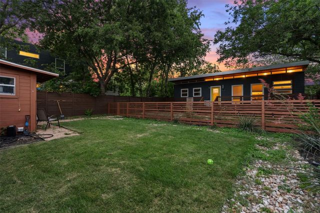 412 W Croslin ST, Austin, TX 78752