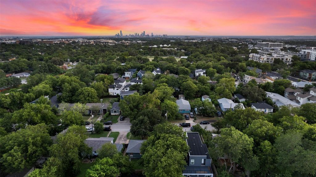 412 W Croslin ST, Austin, TX 78752