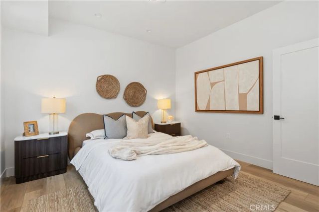 150 S Oak Knoll 103, Pasadena, CA 91101