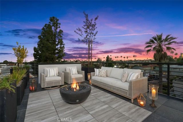 150 S Oak Knoll 103, Pasadena, CA 91101