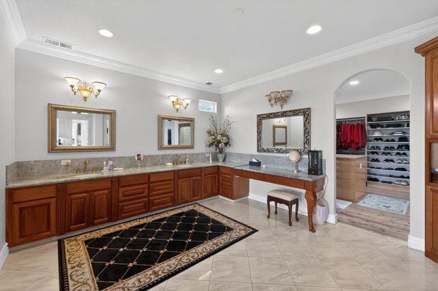 12000 Heritage Way, Gilroy, CA 95020