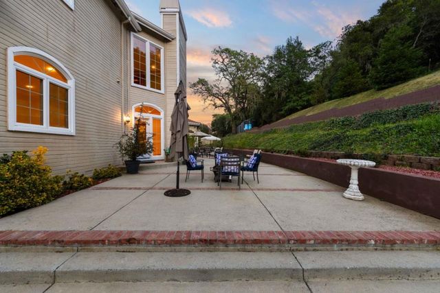 12000 Heritage Way, Gilroy, CA 95020