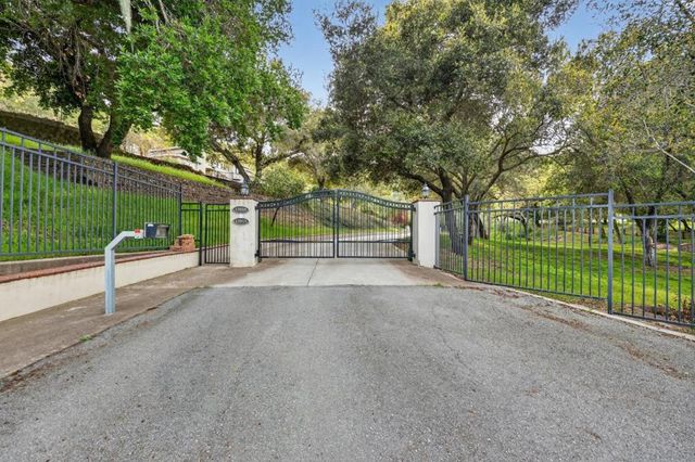 12000 Heritage Way, Gilroy, CA 95020