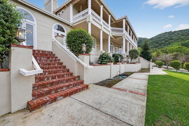12000 Heritage Way, Gilroy, CA 95020
