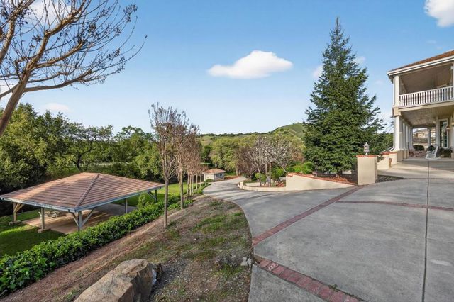 12000 Heritage Way, Gilroy, CA 95020