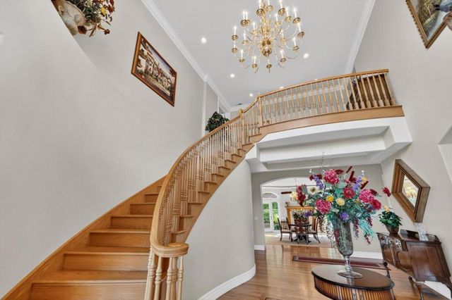 12000 Heritage Way, Gilroy, CA 95020