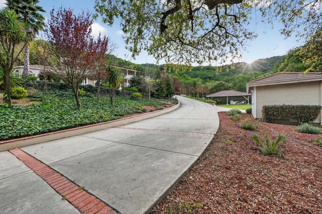 12000 Heritage Way, Gilroy, CA 95020