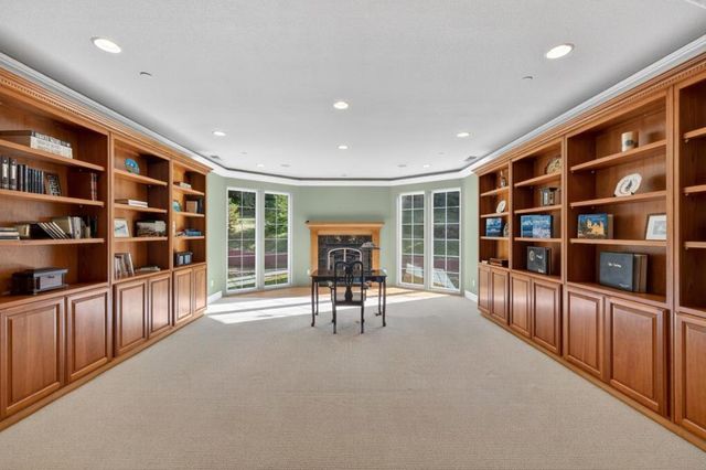 12000 Heritage Way, Gilroy, CA 95020