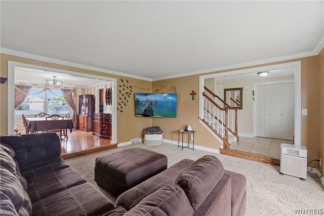 7224 Winbert Drive, Wheatfield, NY 14120