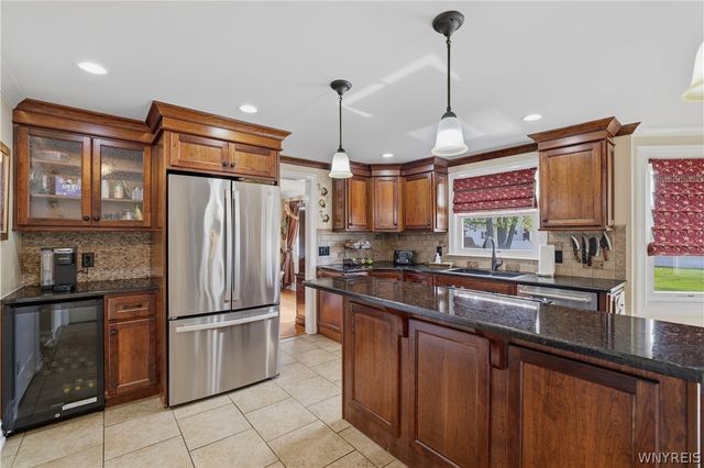 7224 Winbert Drive, Wheatfield, NY 14120