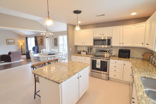 2257 Treetop Lane, Hebron, KY 41048