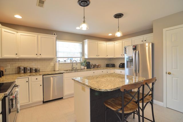 2257 Treetop Lane, Hebron, KY 41048