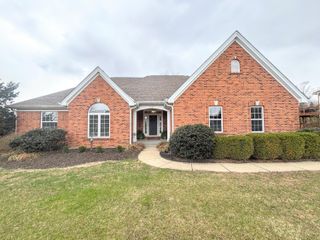 2257 Treetop Lane, Hebron, KY 41048