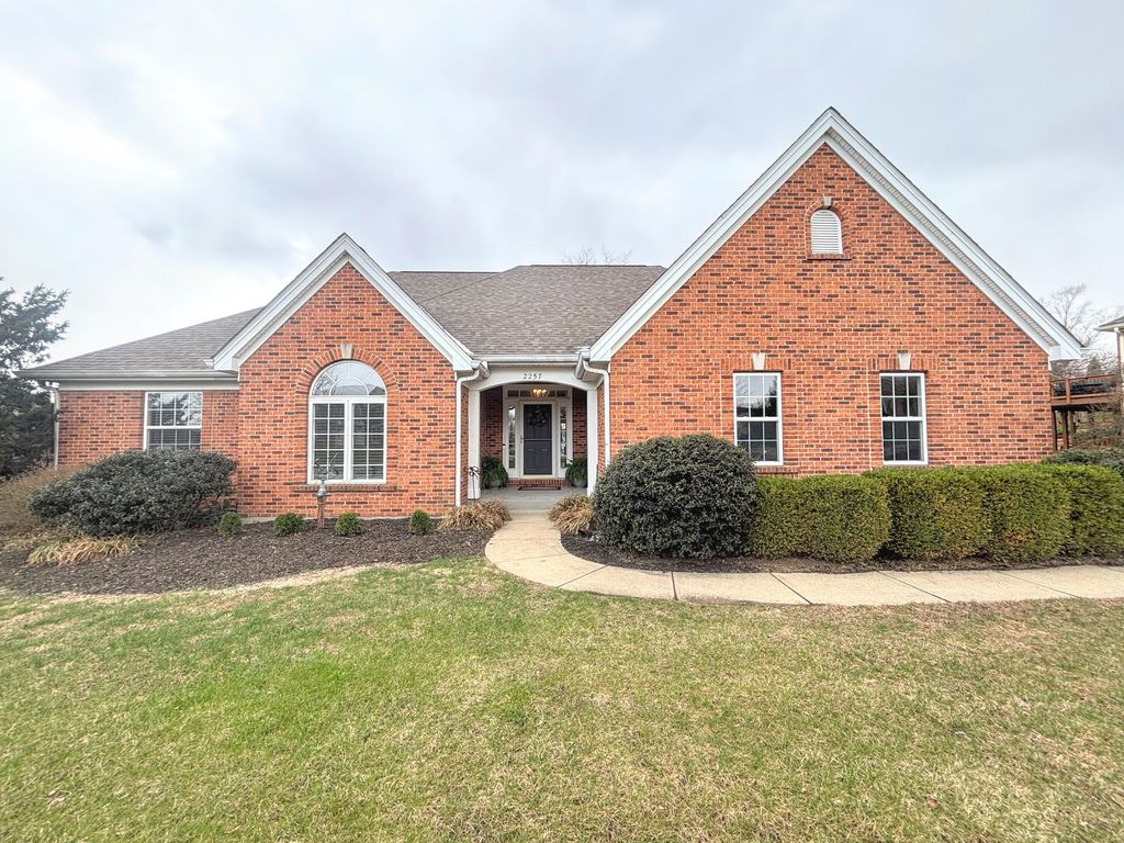 2257 Treetop Lane, Hebron, KY 41048