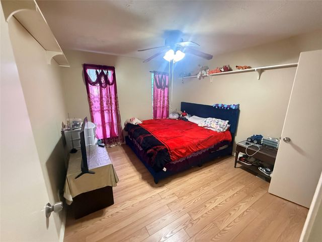10718 Plainfield Street, Houston, TX 77031