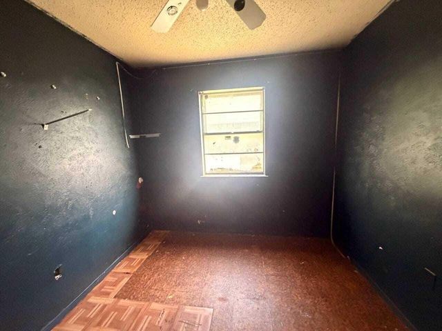 1814 SE 14th Street, Grand Prairie, TX 75051