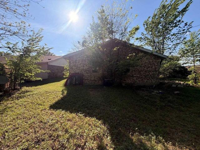 1814 SE 14th Street, Grand Prairie, TX 75051