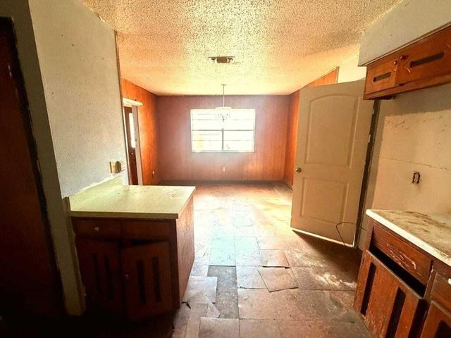 1814 SE 14th Street, Grand Prairie, TX 75051