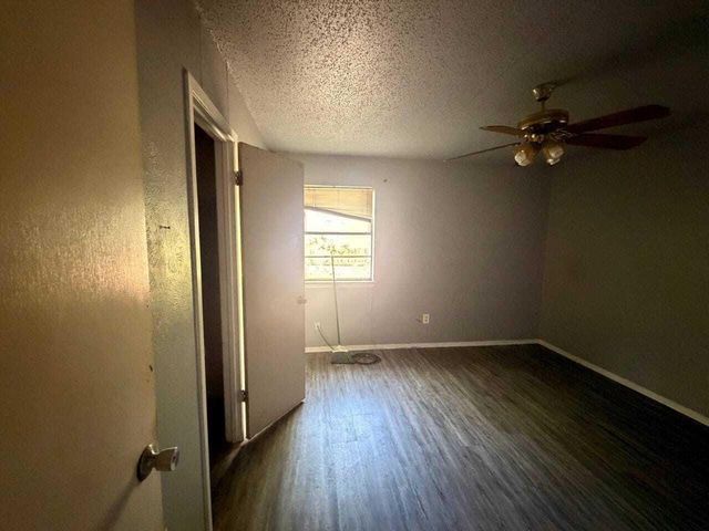 1814 SE 14th Street, Grand Prairie, TX 75051