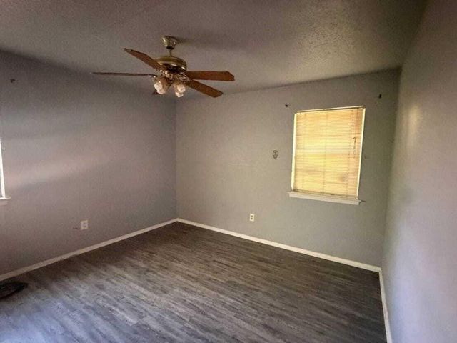 1814 SE 14th Street, Grand Prairie, TX 75051