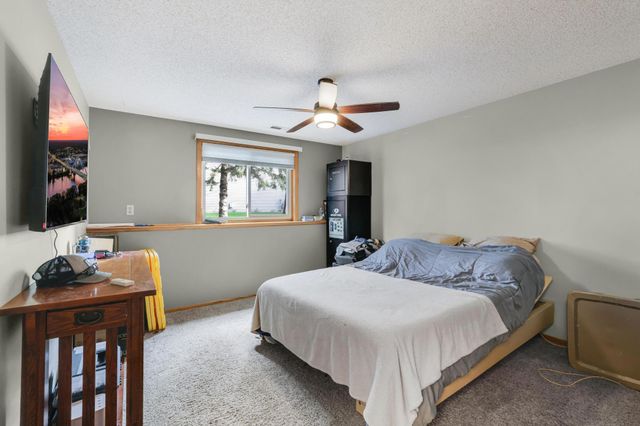 19353 Eureka Court, Farmington, MN 55024