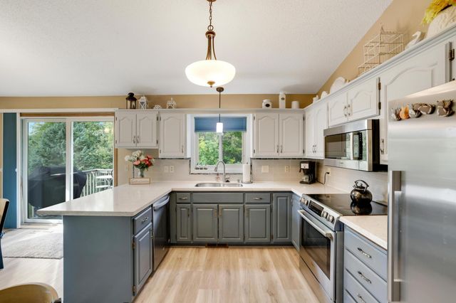 19353 Eureka Court, Farmington, MN 55024