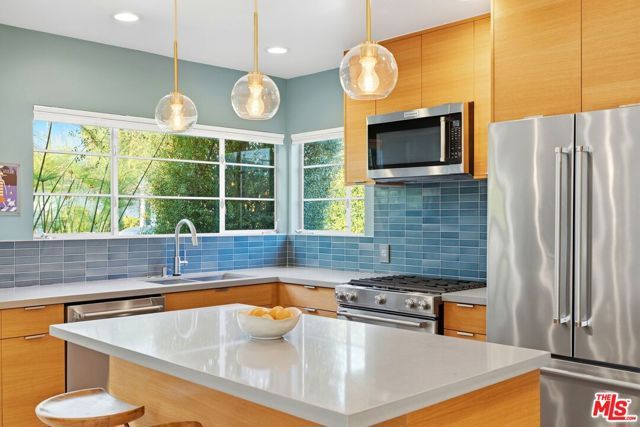 12420 Barbara Avenue, Los Angeles, CA 90066